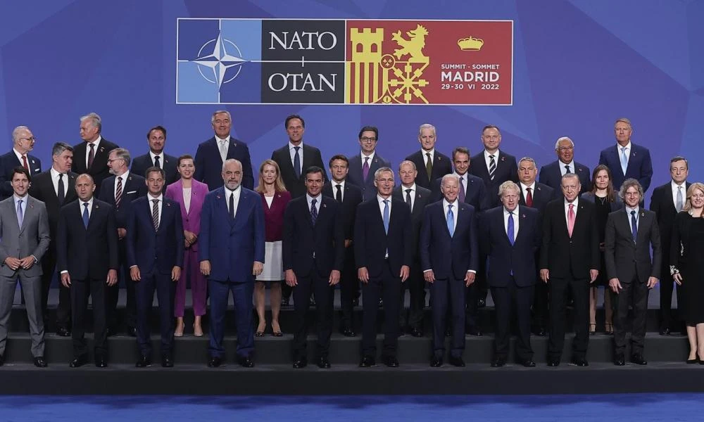 Το ΝΑΤΟ αποφάσισε: Δεν μπορούμε να θεωρήσουμε τη Ρωσία ως εταίρο μας, αλλά διατηρούμε ανοιχτούς διαύλους